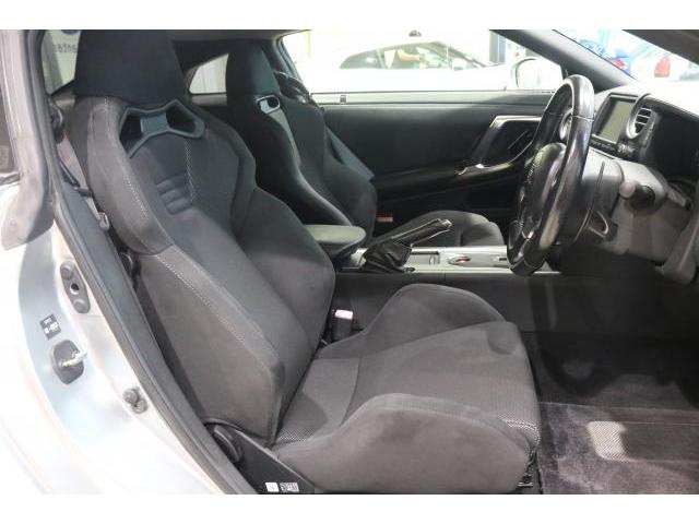 Nissan GT-R 2008-10 7816057-5