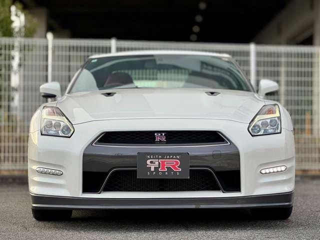Nissan GT-R 2014-01 7823256-1