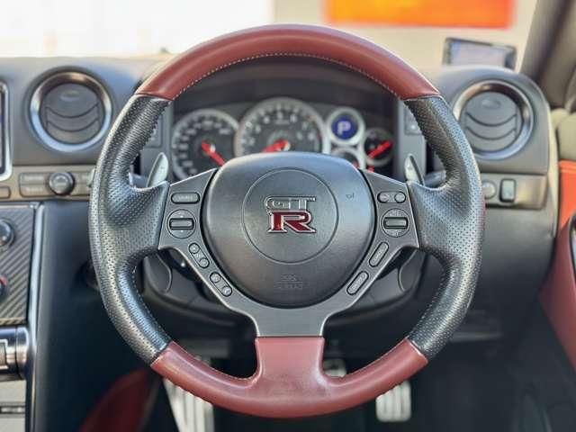 Nissan GT-R 2014-01 7823256-16