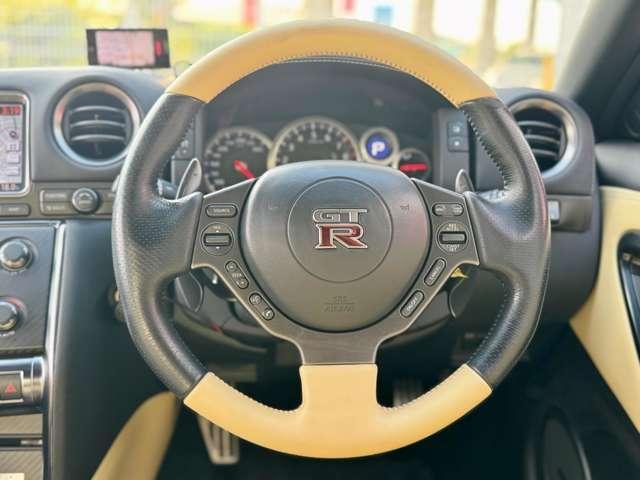Nissan GT-R 2015-05 7823258-17