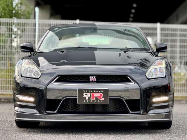 Nissan GT-R 2015-05 7823258-2