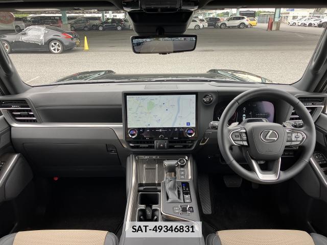 Lexus GX 2025-09 7818003-2