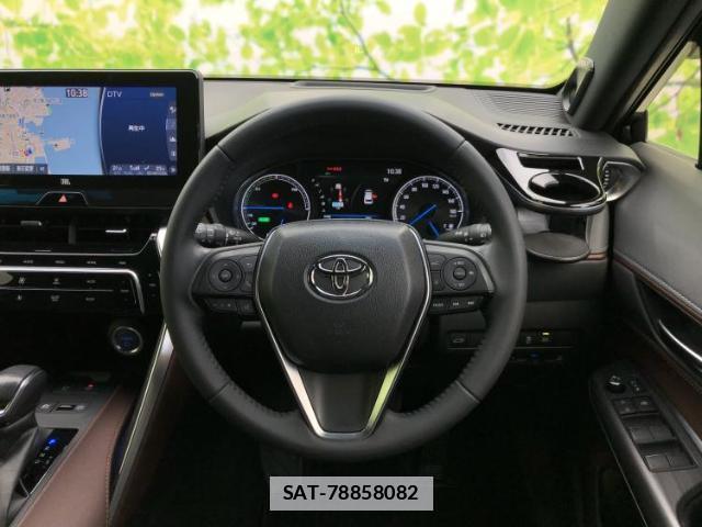 Toyota HARRIER HYBRID 2022-06 7813642-14