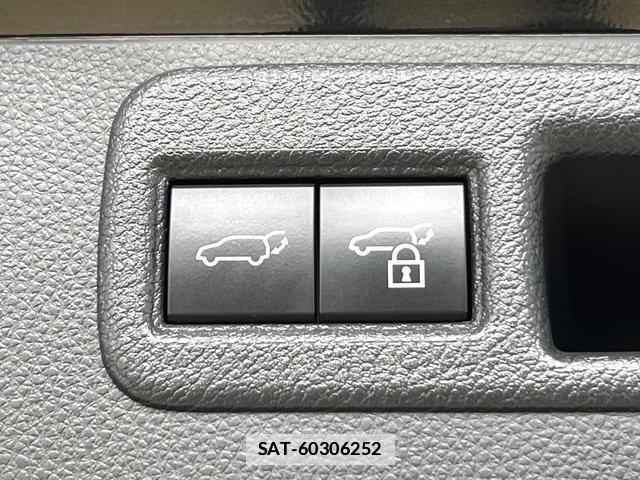 Toyota HARRIER HYBRID 2024-04 7819829-9