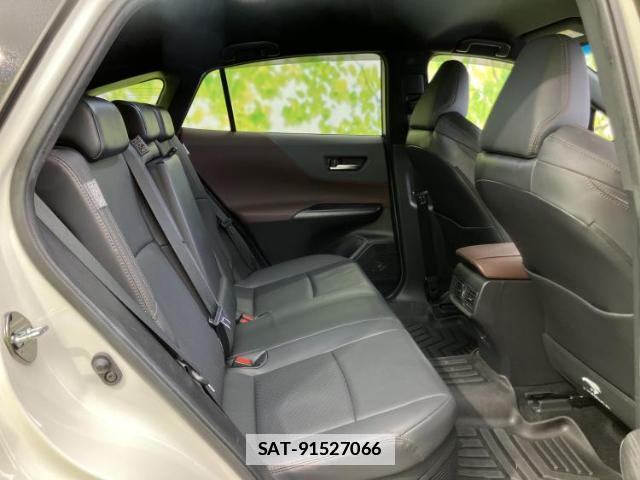 Toyota HARRIER HYBRID 2021-04 7820904-4