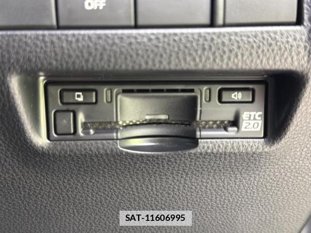 Toyota HARRIER HYBRID 2024-03 7821074-17