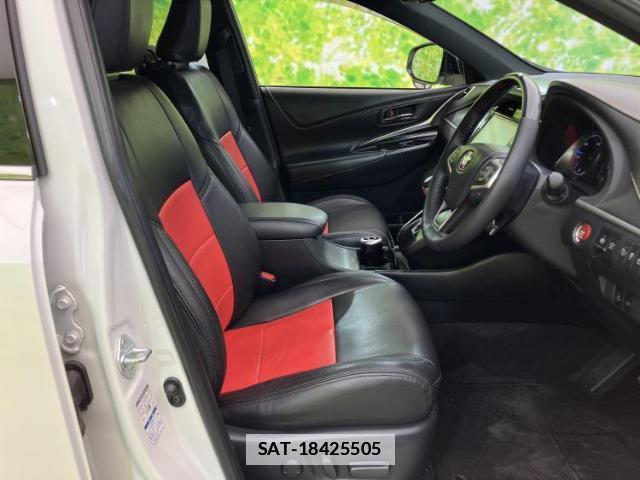 Toyota HARRIER HYBRID 2018-11 7821290-4