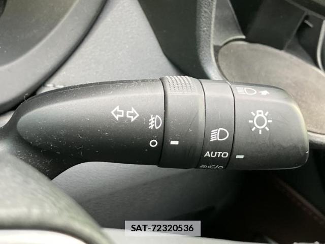 Toyota HARRIER HYBRID 2023-02 7821631-15