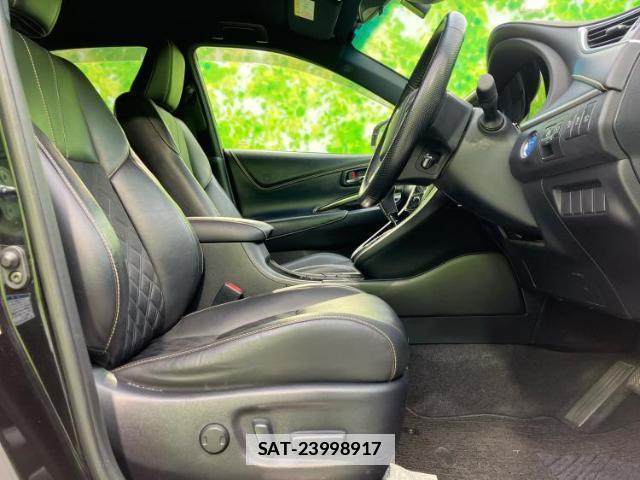 Toyota HARRIER HYBRID 2017-12 7821649-3