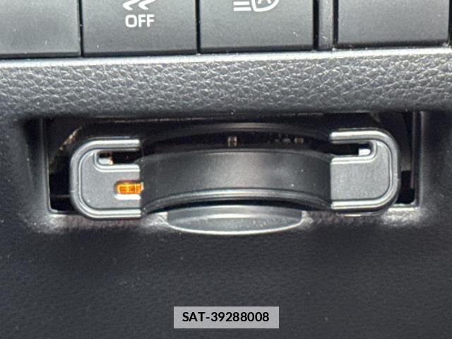 Toyota HARRIER HYBRID 2021-08 7821931-17