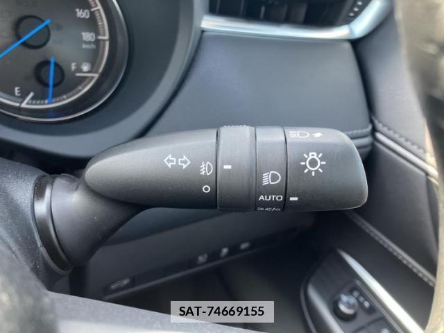Toyota HARRIER HYBRID 2021-04 7821990-16