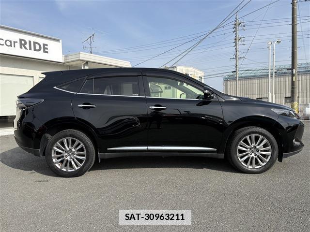 Toyota HARRIER 2016-11 7812371-2