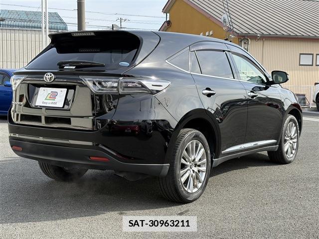 Toyota HARRIER 2016-11 7812371-3