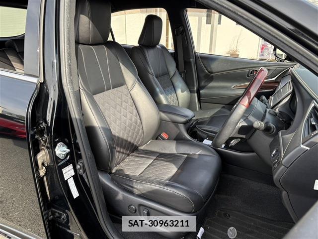 Toyota HARRIER 2016-11 7812371-9