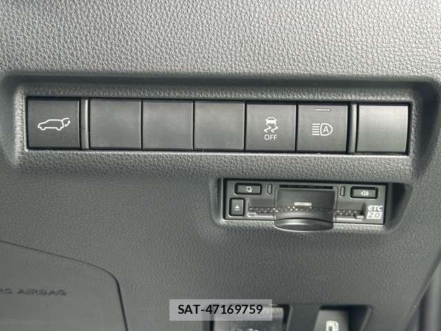 Toyota HARRIER 2023-02 7814138-7