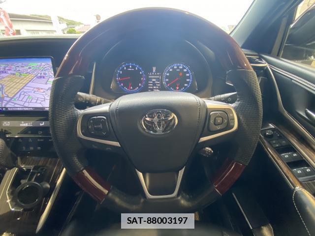 Toyota HARRIER 2015-11 7814637-3