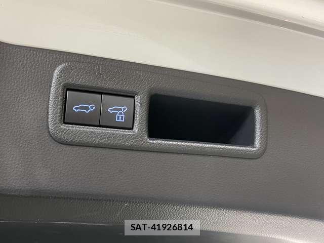 Toyota HARRIER 2020-11 7818361-17