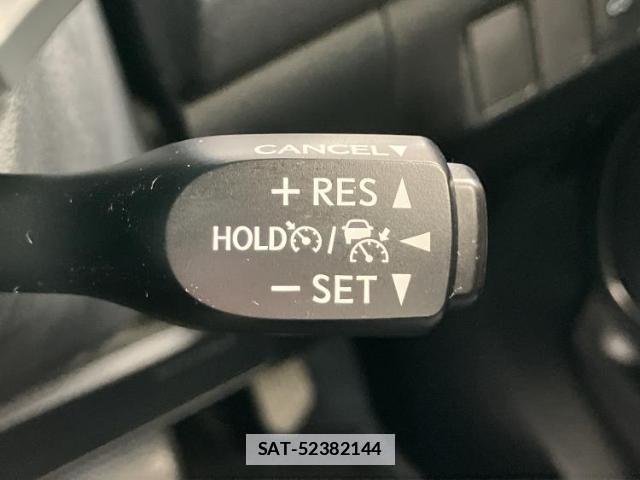 Toyota HARRIER 2019-08 7821283-17