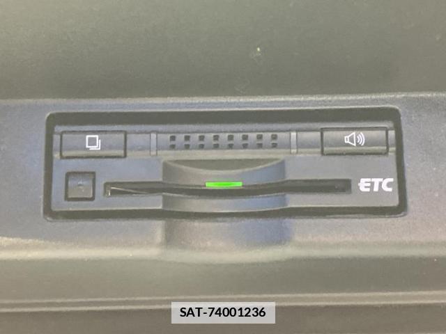 Toyota HARRIER 2016-02 7821370-17