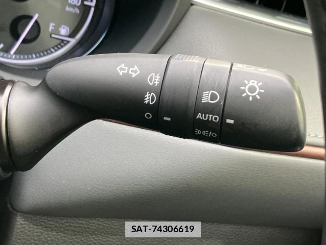 Toyota HARRIER 2021-05 7822168-15