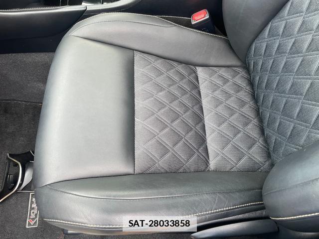 Toyota HARRIER 2017-06 7823135-13
