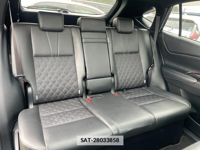 Toyota HARRIER 2017-06 7823135-14
