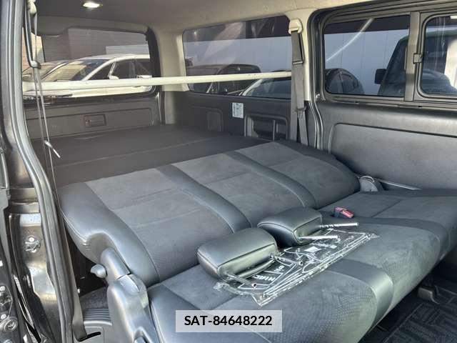 Toyota HIACE VAN 2017-07 7811659-12