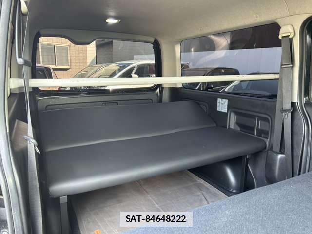Toyota HIACE VAN 2017-07 7811659-14