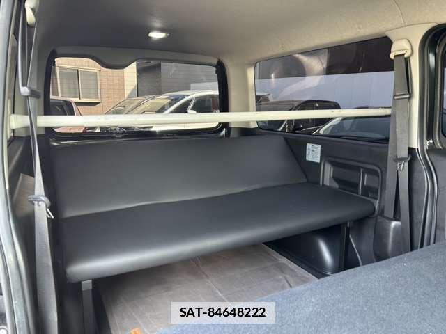 Toyota HIACE VAN 2017-07 7811659-15