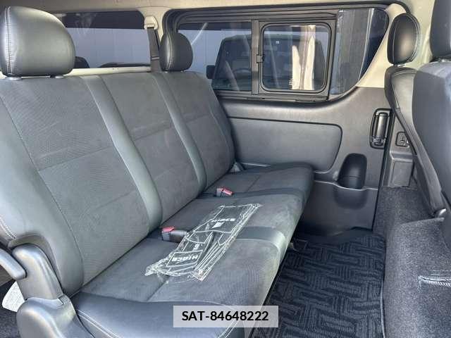 Toyota HIACE VAN 2017-07 7811659-6