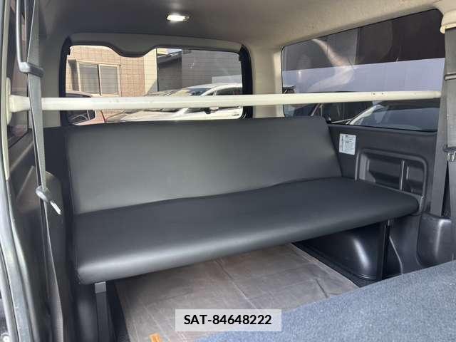Toyota HIACE VAN 2017-07 7811659-7