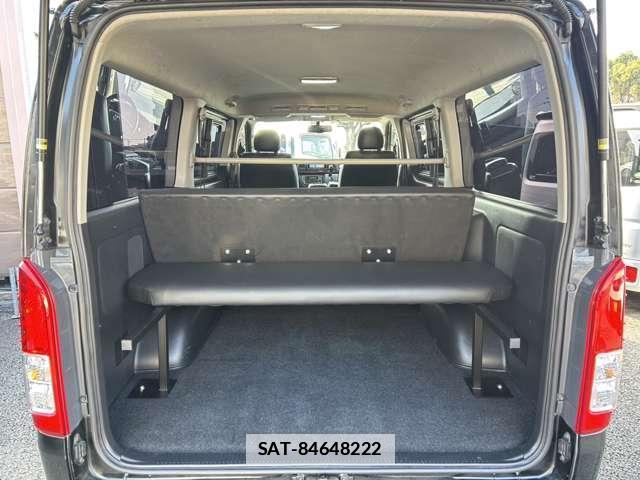 Toyota HIACE VAN 2017-07 7811659-8