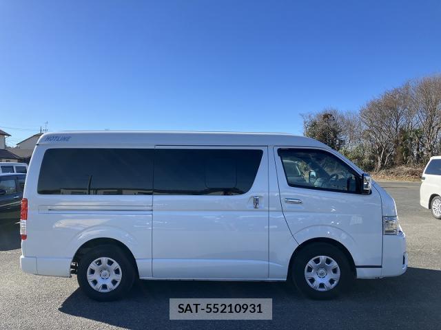 Toyota HIACE VAN 2023-02 7812322-2
