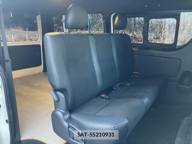 Toyota HIACE VAN 2023-02 7812322-5