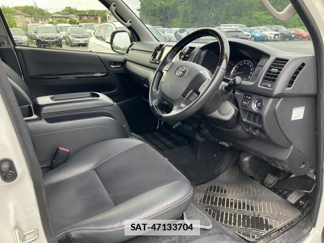 Toyota HIACE VAN 2017-03 7812332-4