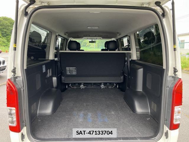 Toyota HIACE VAN 2017-03 7812332-6