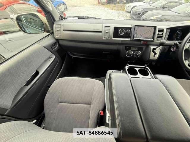 Toyota HIACE VAN 2012-10 7812517-13