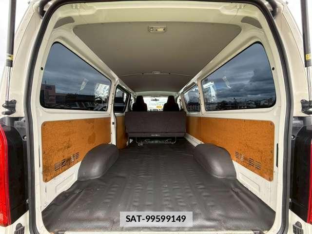 Toyota HIACE VAN 2014-02 7812682-12