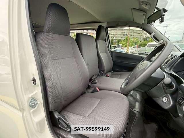 Toyota HIACE VAN 2014-02 7812682-3