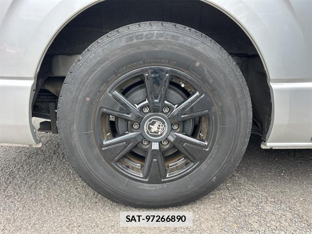 Toyota HIACE VAN 2021-01 7812798-19