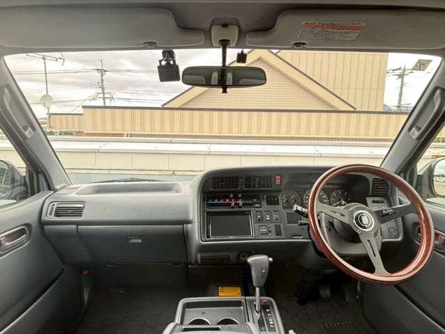 Toyota HIACE VAN 2001-05 7813338-4