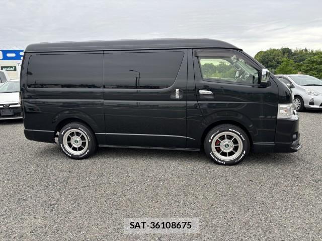 Toyota HIACE VAN 2021-09 7813512-10
