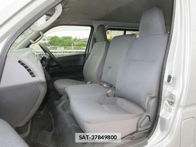 Toyota HIACE VAN 2006-01 7813537-15