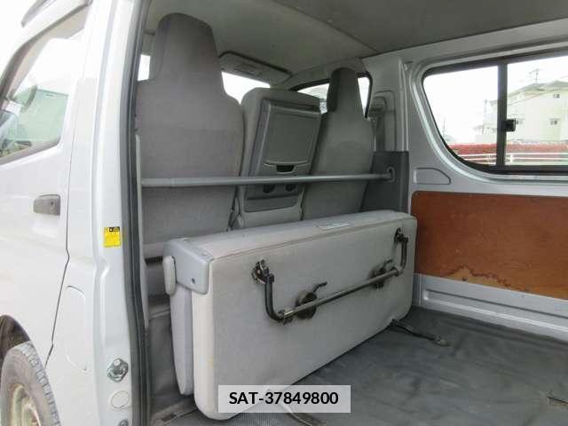 Toyota HIACE VAN 2006-01 7813537-18