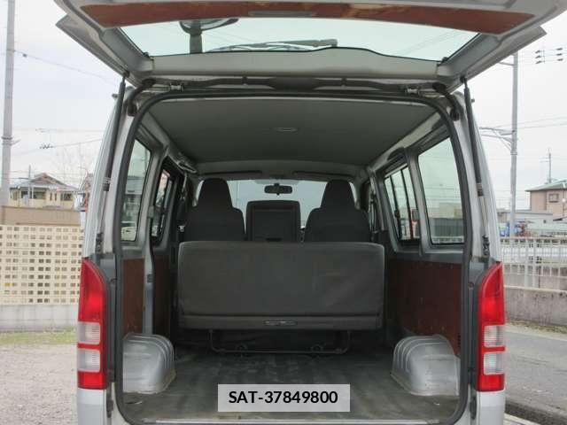 Toyota HIACE VAN 2006-01 7813537-19