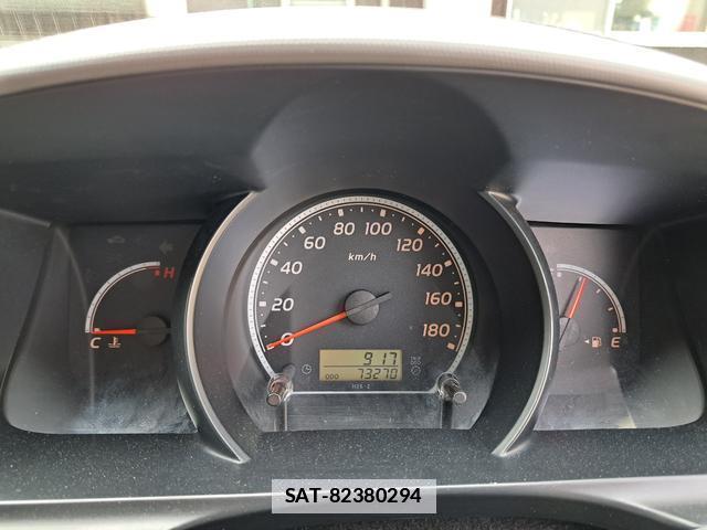 Toyota HIACE VAN 2012-07 7813685-17