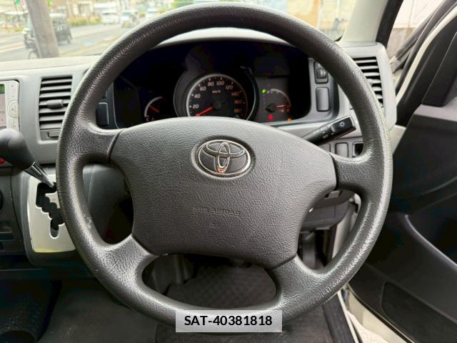 Toyota HIACE VAN 2014-04 7813900-3