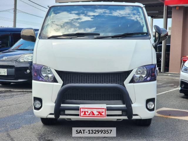 Toyota HIACE VAN 2018-04 7813907-4