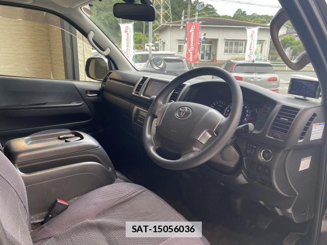 Toyota HIACE VAN 2016-04 7814672-14