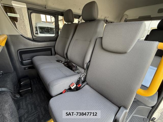 Toyota HIACE VAN 2015-09 7815277-3